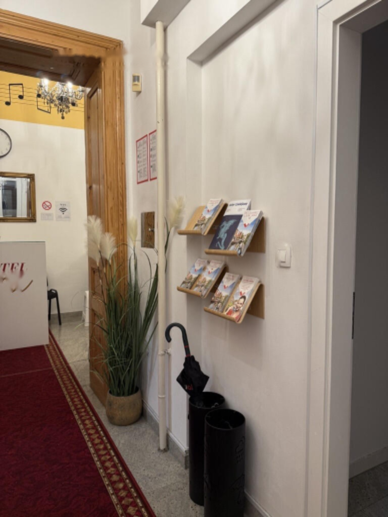 Office in Ljubljana, Slovenia, 98 m² - picture 7