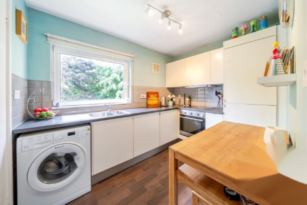 Flat in London, United Kingdom, 50 m² - picture 8