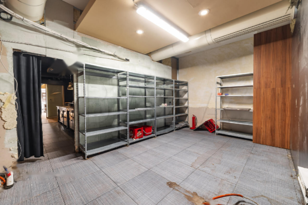 Bureau à Ljubljana, Slovénie, 208 m² - image 9