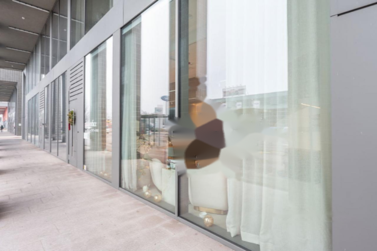 Oficina en Liubliana, Eslovenia, 97 m² - imagen 17