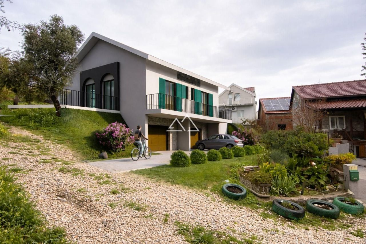 Land on Lustica peninsula, Montenegro, 300 m² - picture 1