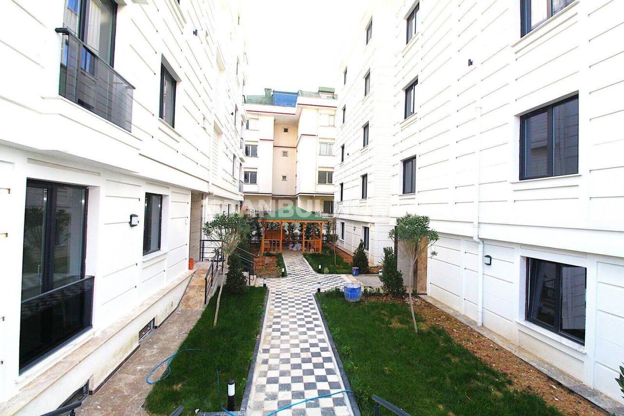 Apartment in Istanbul, Turkey, 196 m² - picture 2