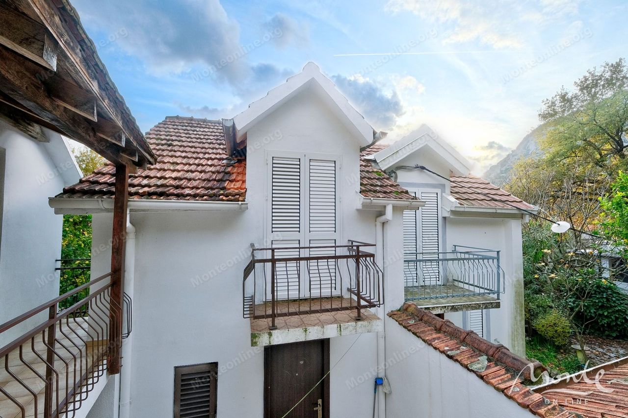 Villa in Orahovac, Montenegro, 67 m² - picture 2