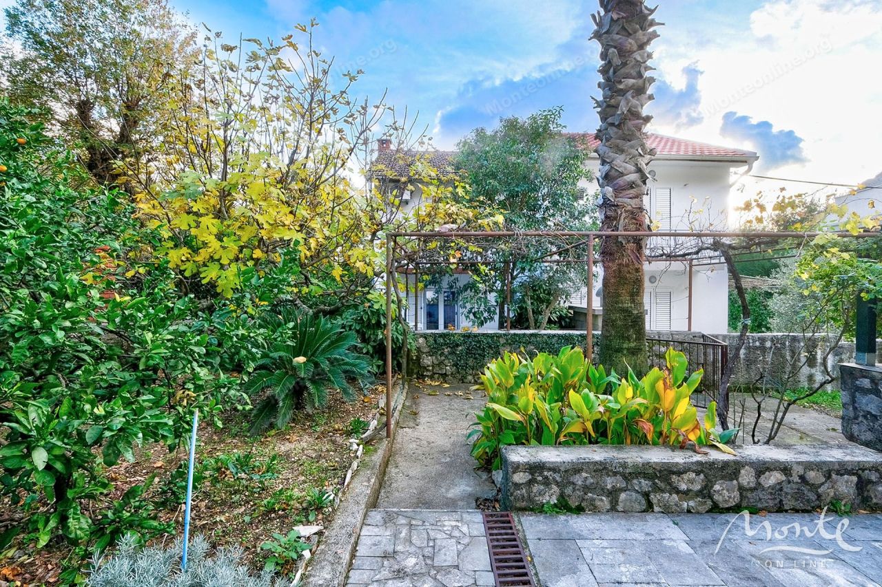 Villa in Orahovac, Montenegro, 67 m² - picture 5