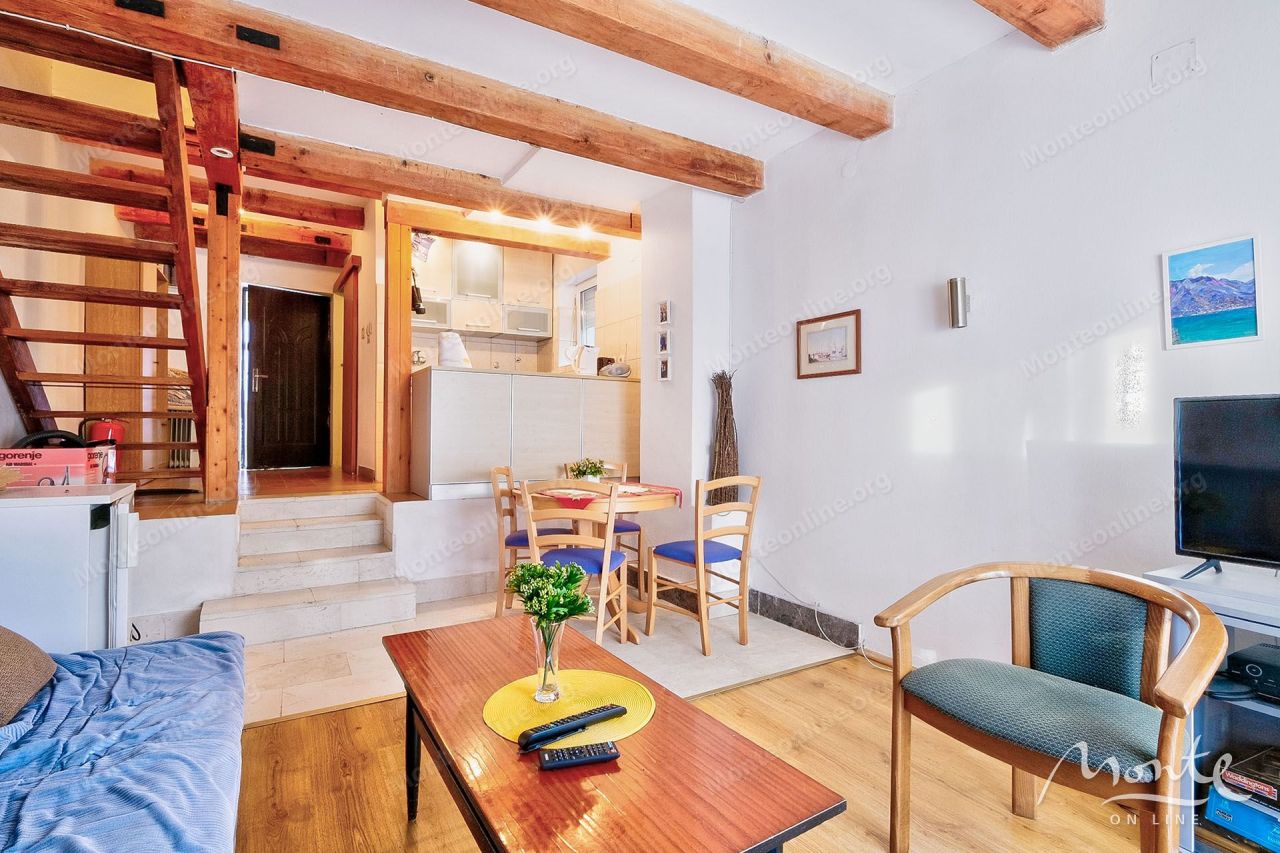 Villa in Orahovac, Montenegro, 67 m² - picture 14