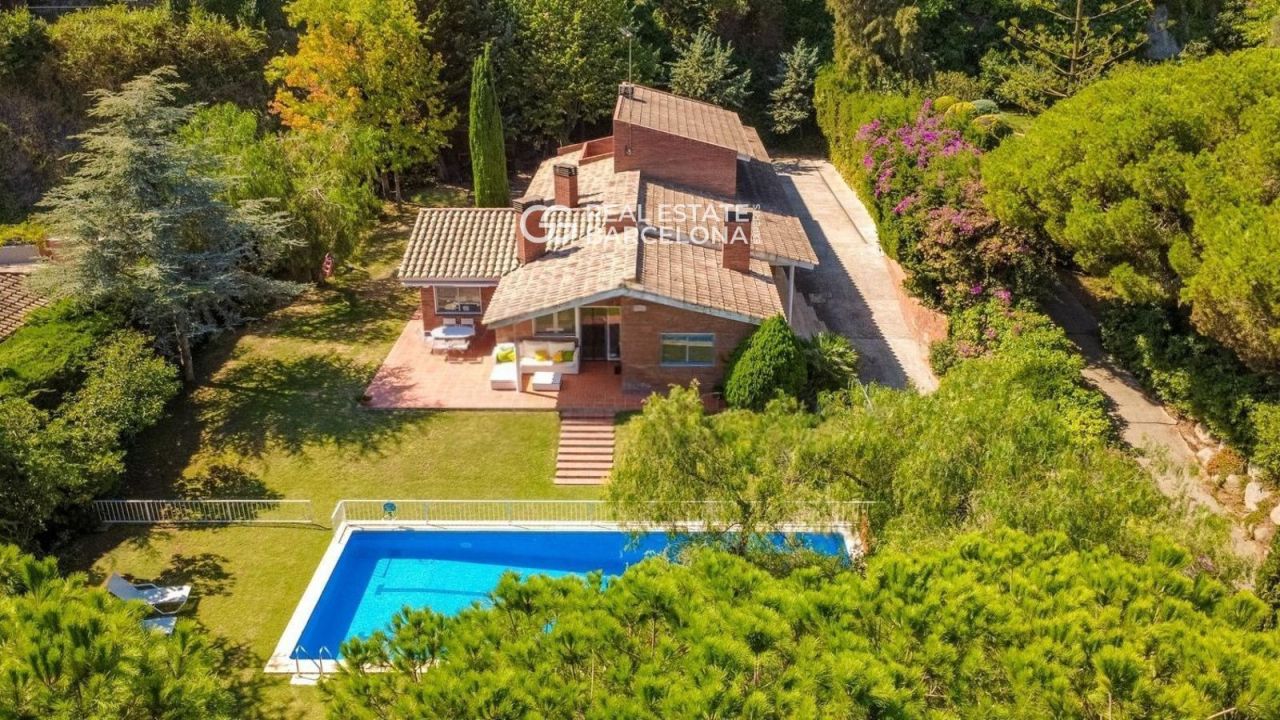 Casa Barcelona, Sant Andreu de Llavaneres, España, 543 m² - imagen 3