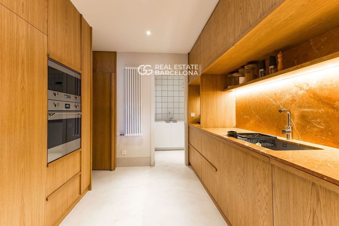 Piso en Barcelona, España, 240 m² - imagen 14