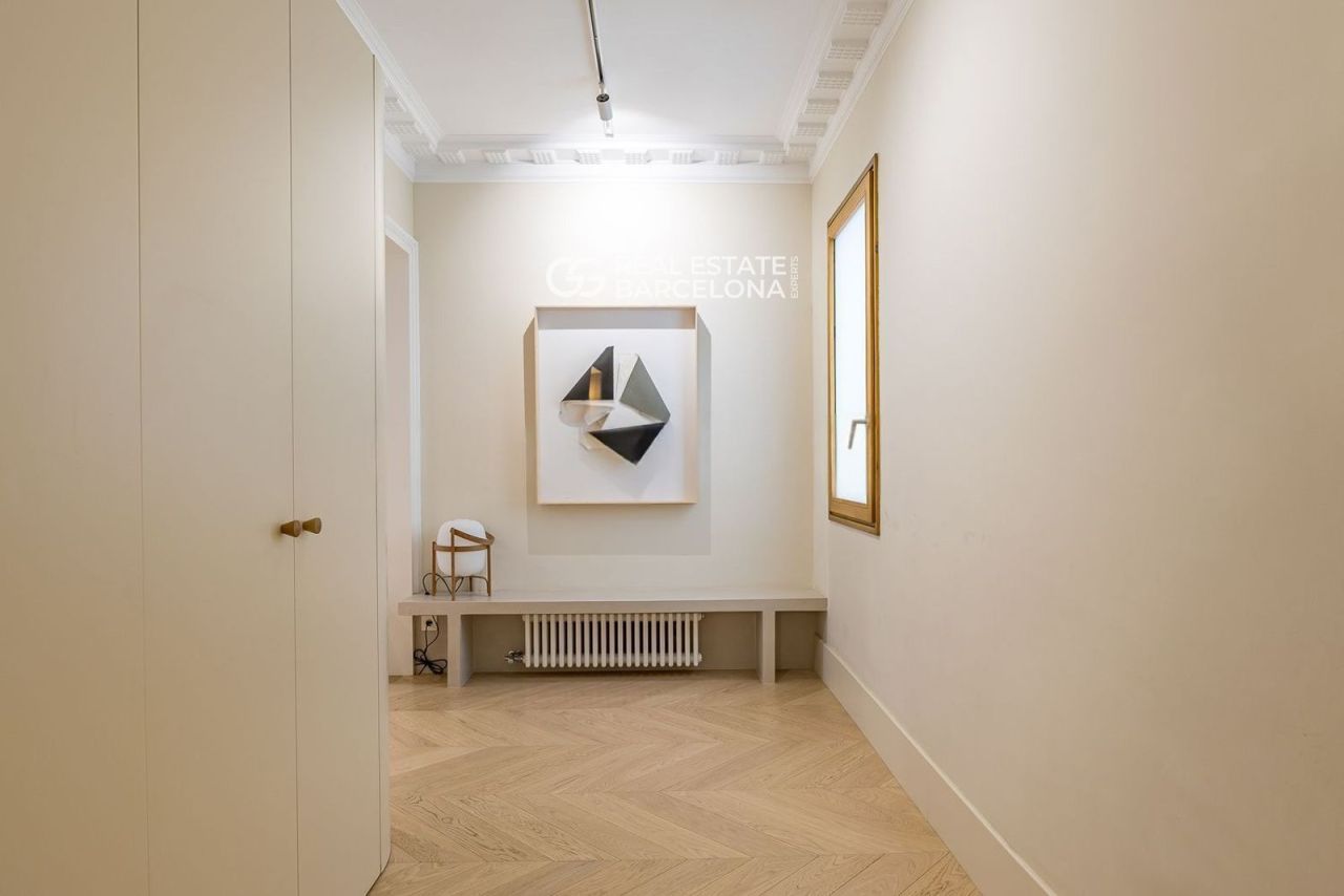 Piso en Barcelona, España, 240 m² - imagen 17