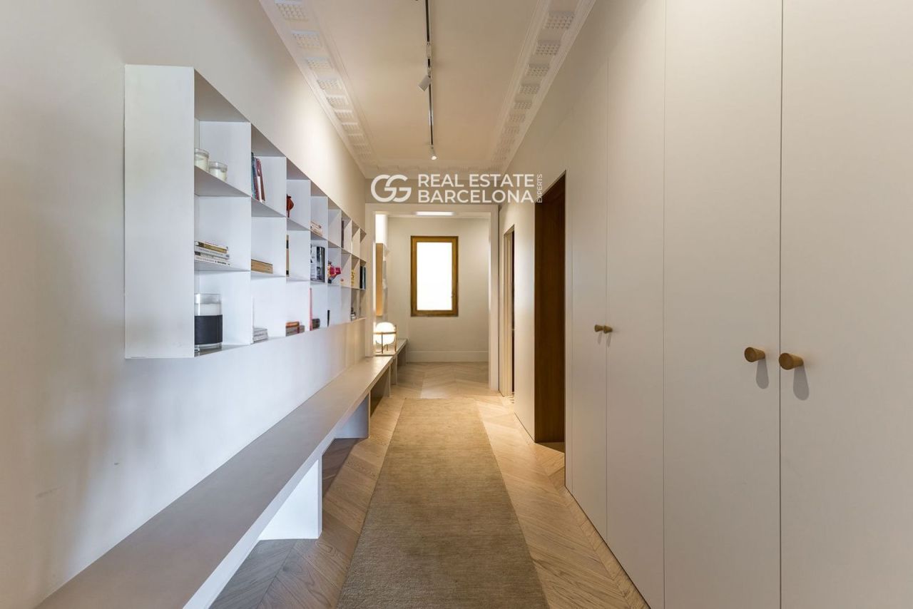 Piso en Barcelona, España, 240 m² - imagen 19