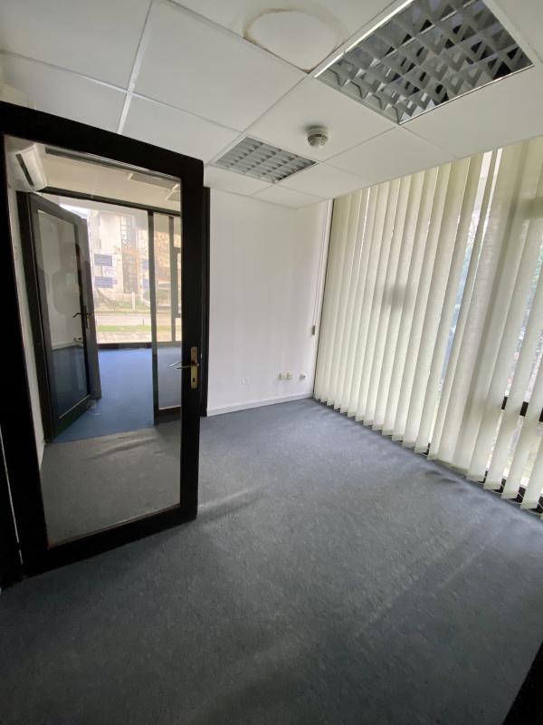 Commercial property in Bar, Montenegro, 171 m² - picture 3