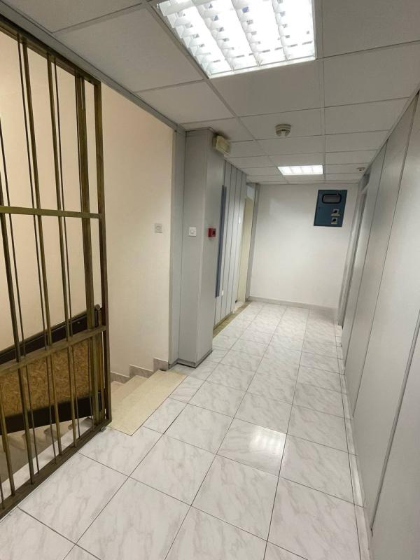 Commercial property in Bar, Montenegro, 171 m² - picture 8