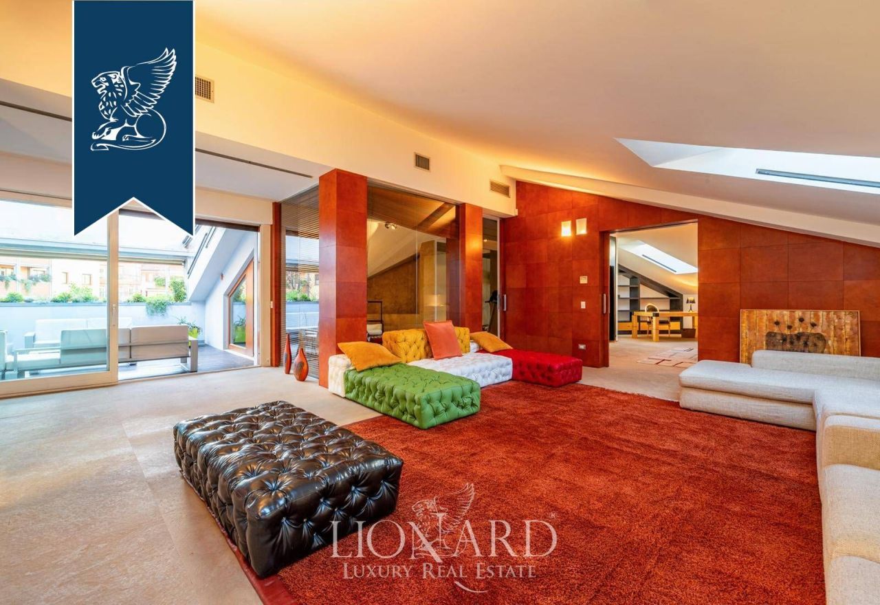 Apartment in Milan, Italy, 500 m² - picture 1