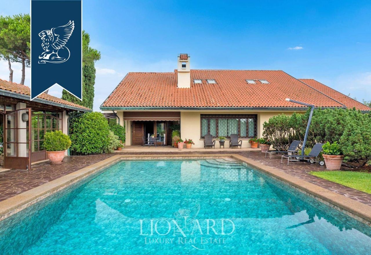 Villa in Vicenza, Italien, 1 050 m² - Foto 1