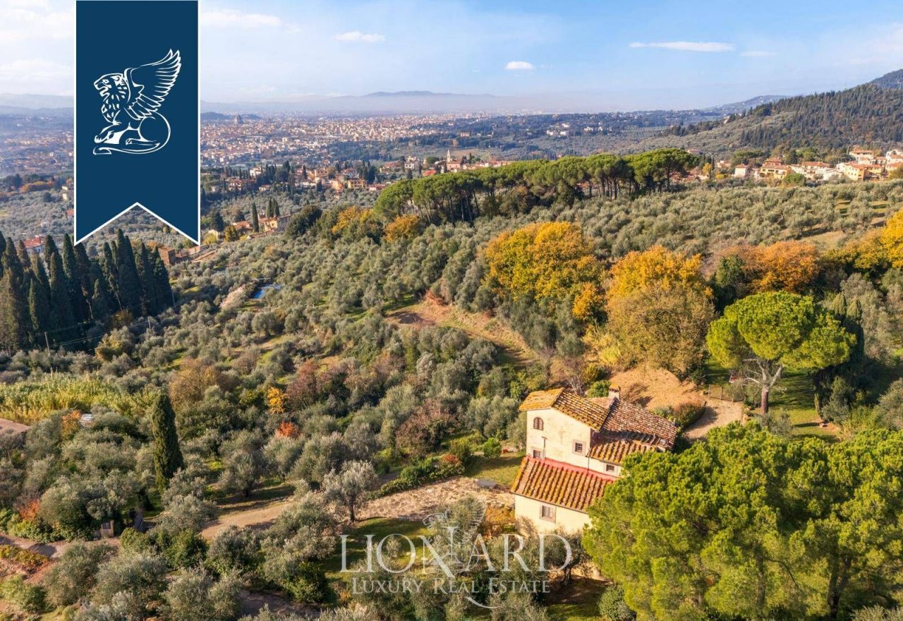 Villa in Florence, Italy, 400 m² - picture 2