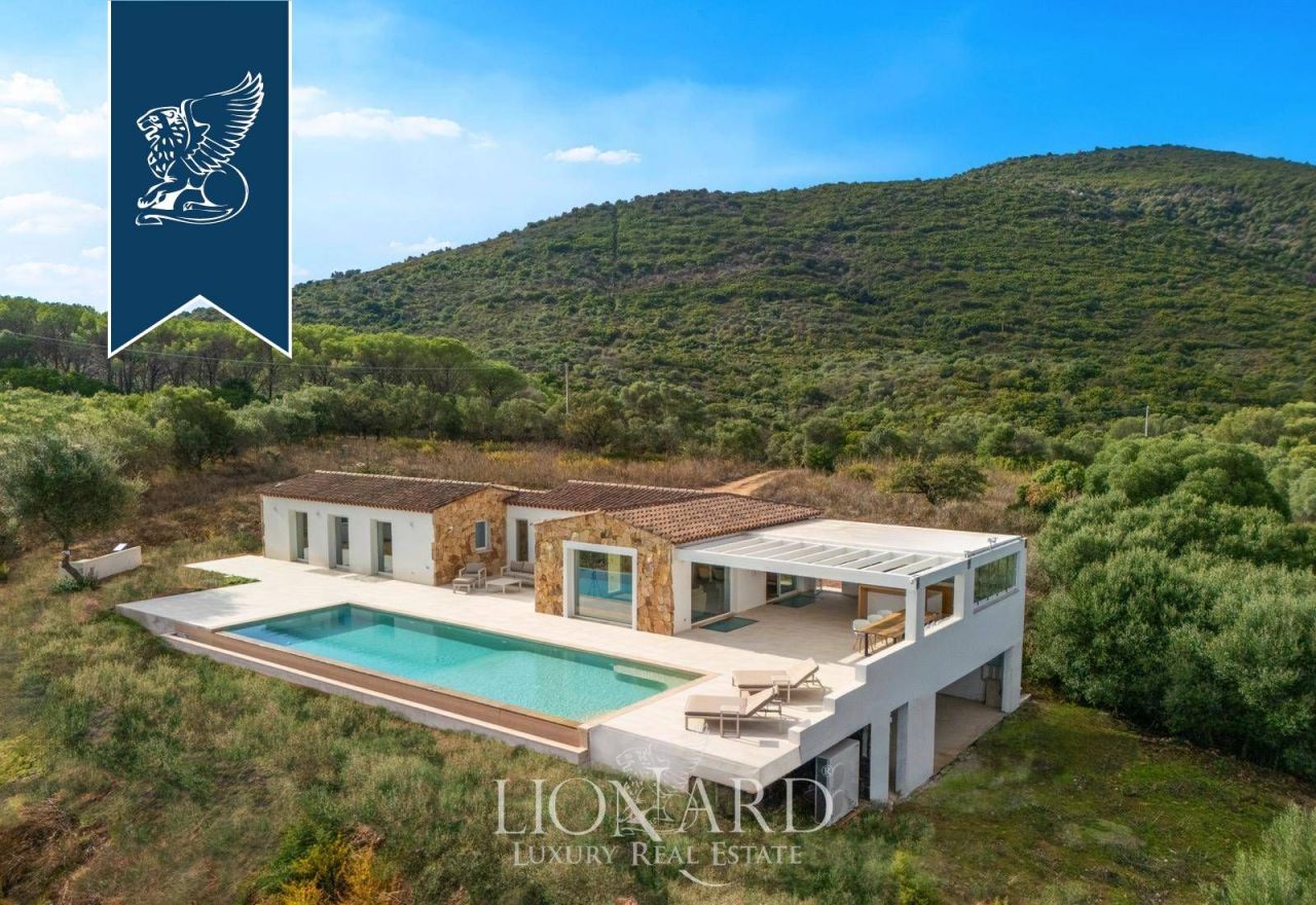 Villa in Olbia, Italien, 300 m² - Foto 2