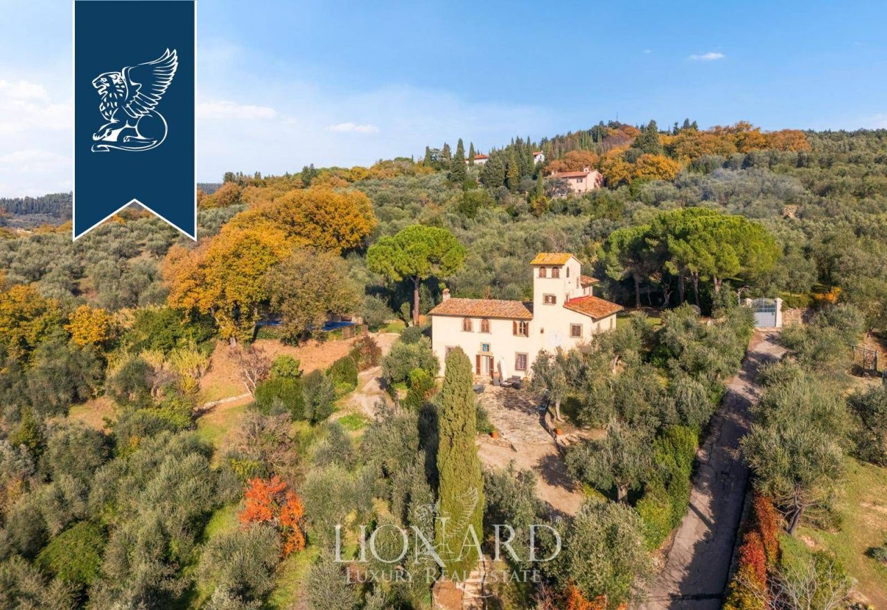 Villa in Florence, Italy, 400 m² - picture 3