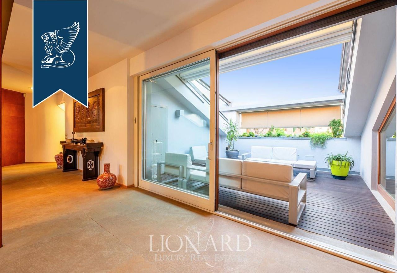 Apartment in Milan, Italy, 500 m² - picture 5