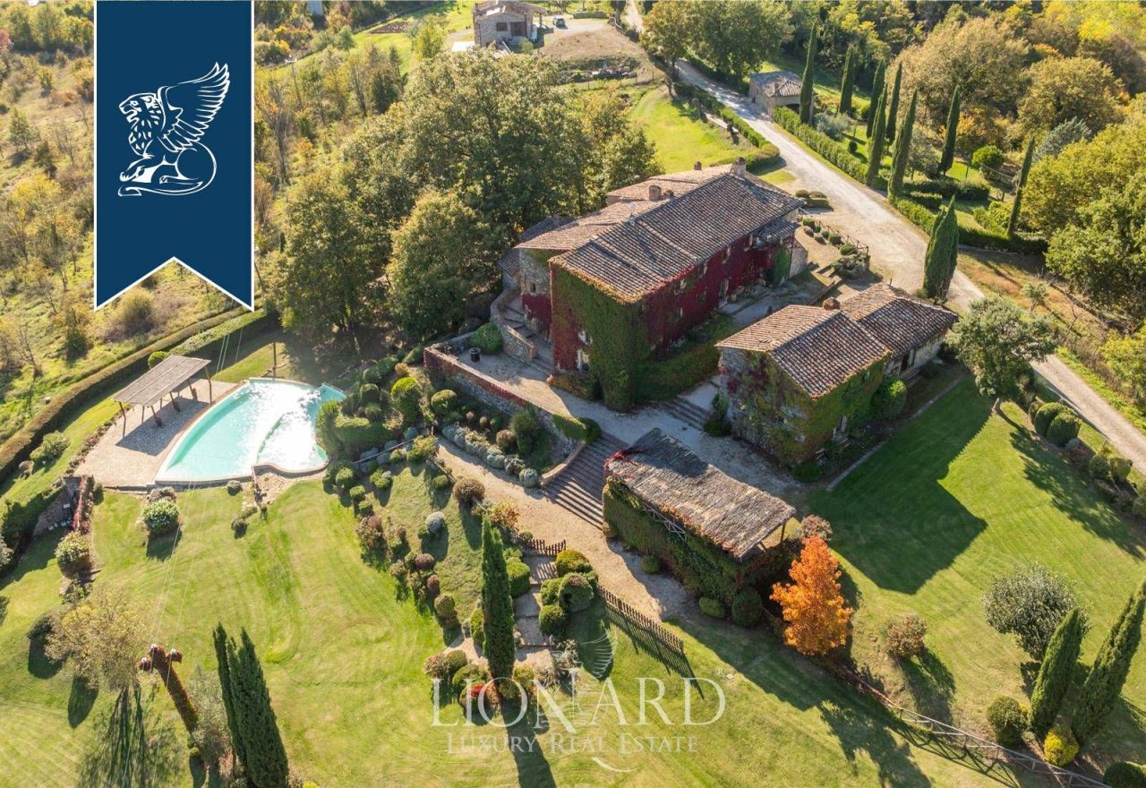 Farm in Siena, Italy, 900 m² - picture 5