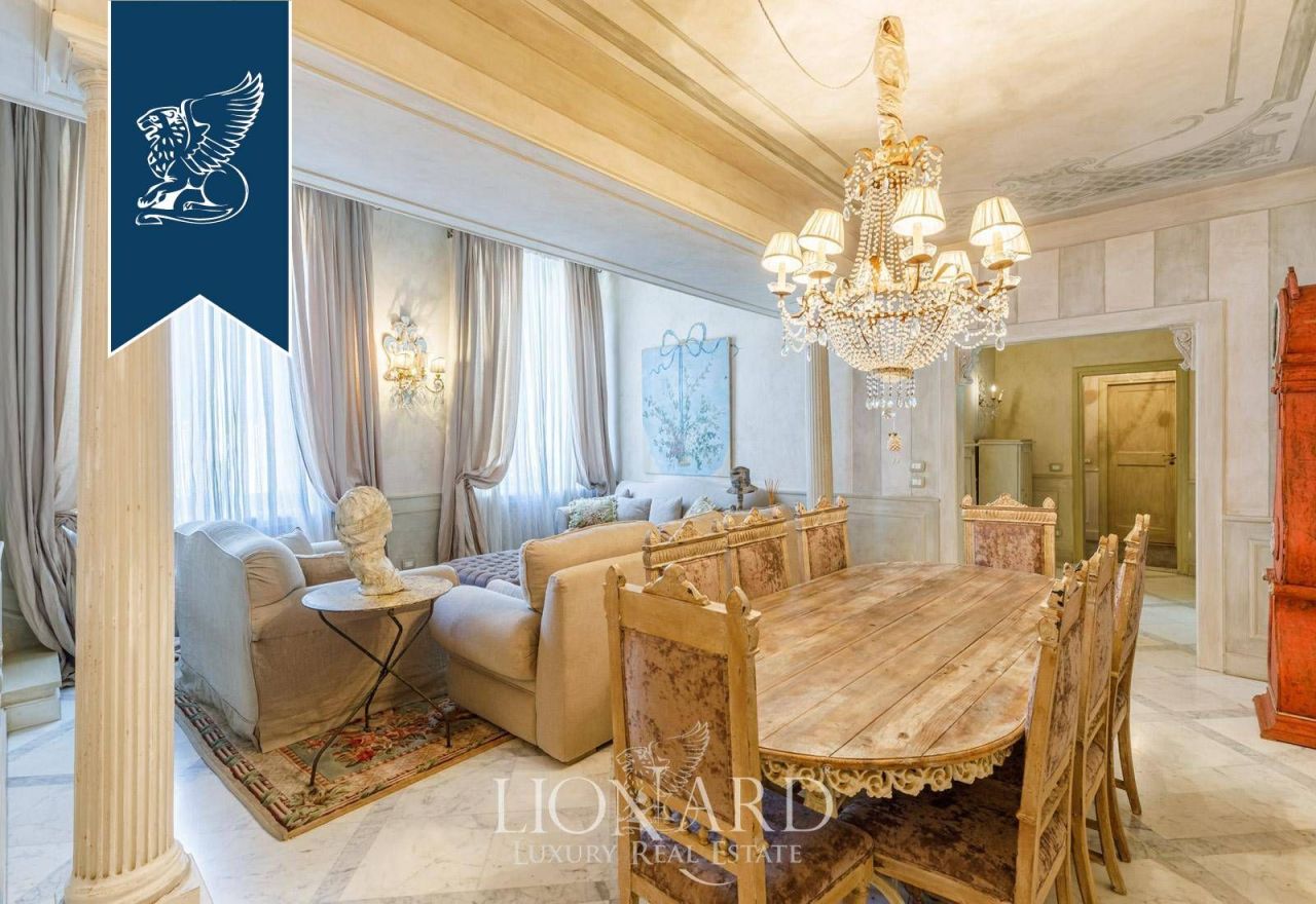 Apartment in Florence, Italy, 168 m² - picture 5