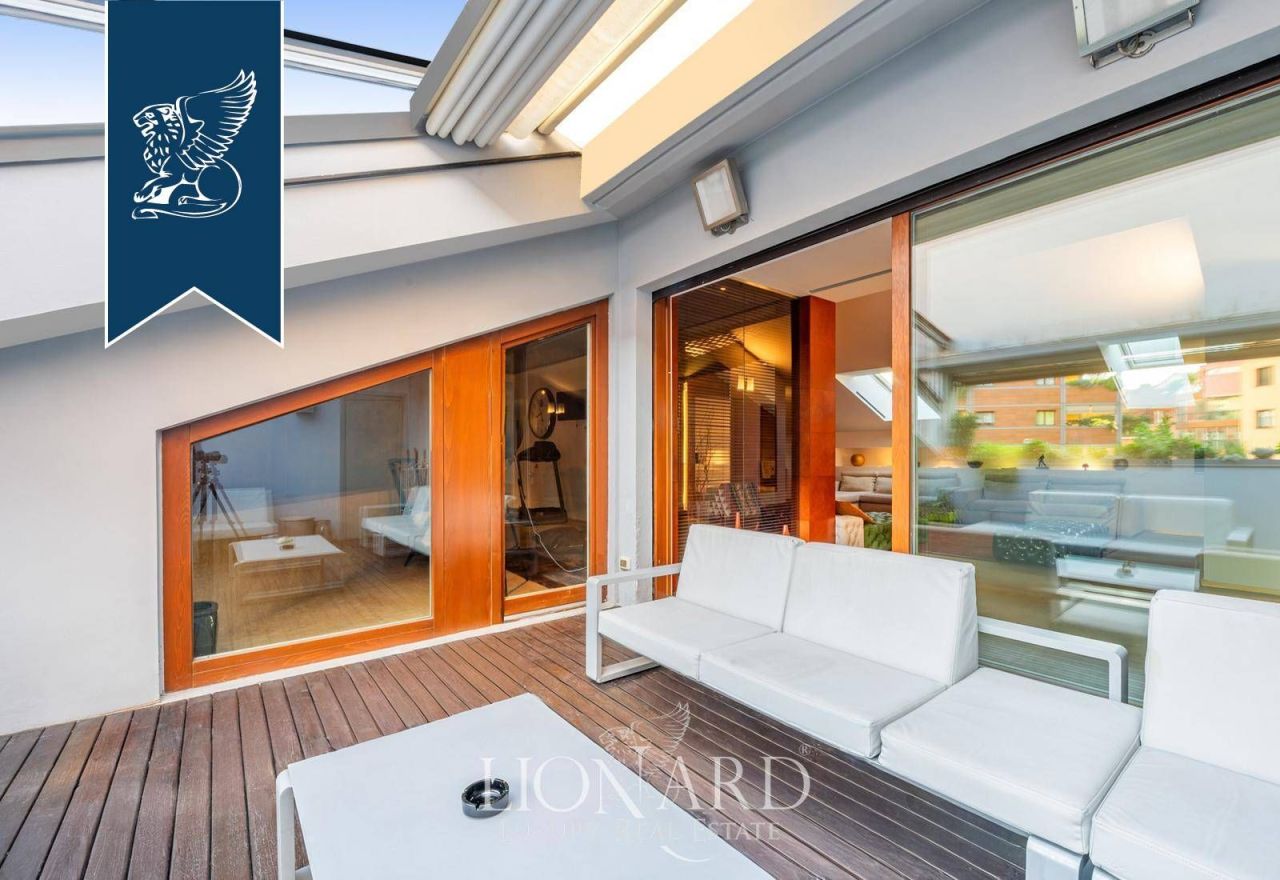 Apartment in Milan, Italy, 500 m² - picture 6