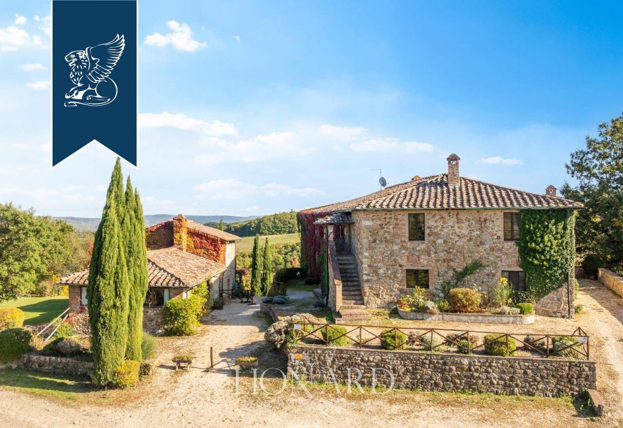 Farm in Siena, Italy, 900 m² - picture 6