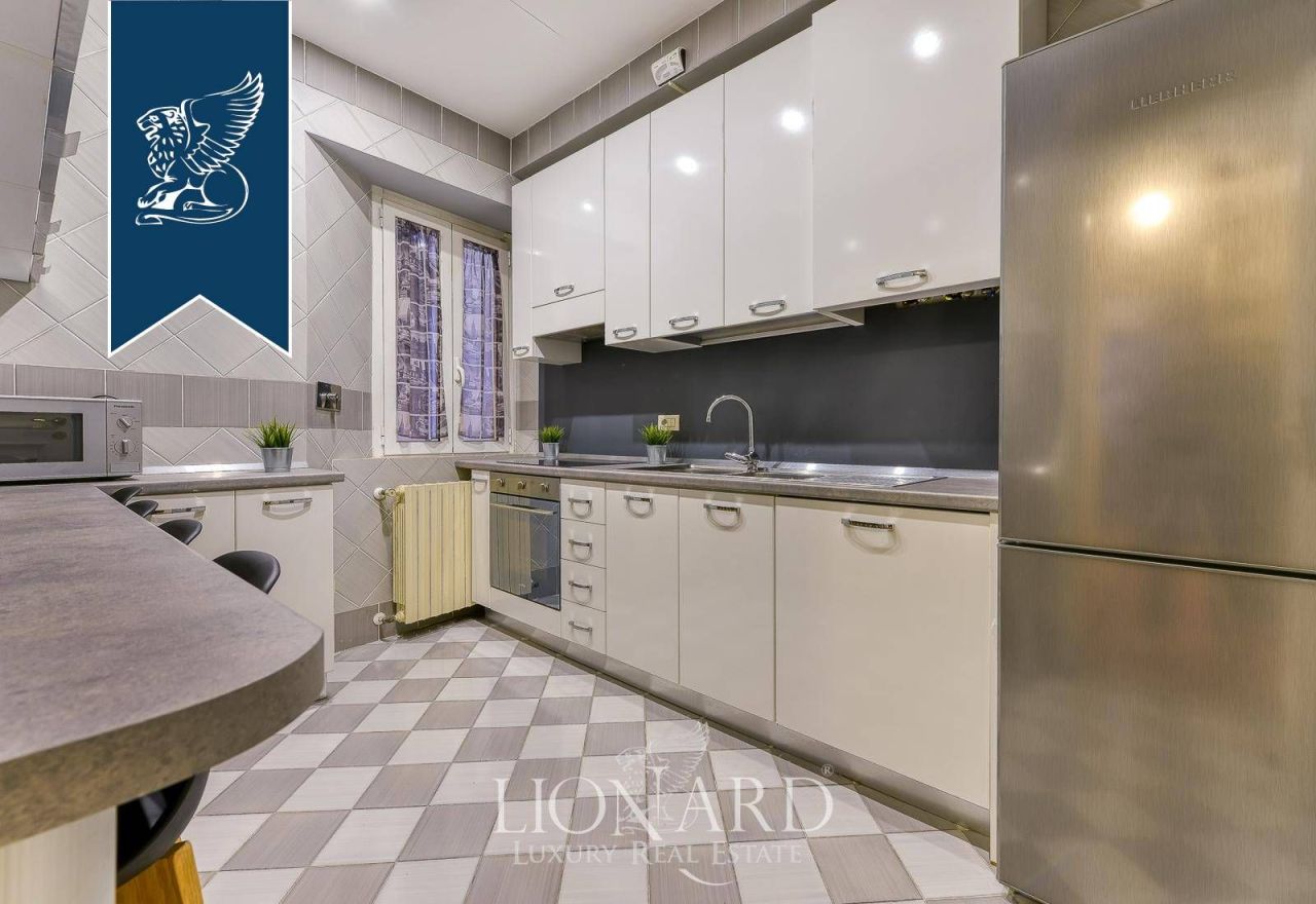 Apartment in Rome, Italy, 170 m² - picture 7