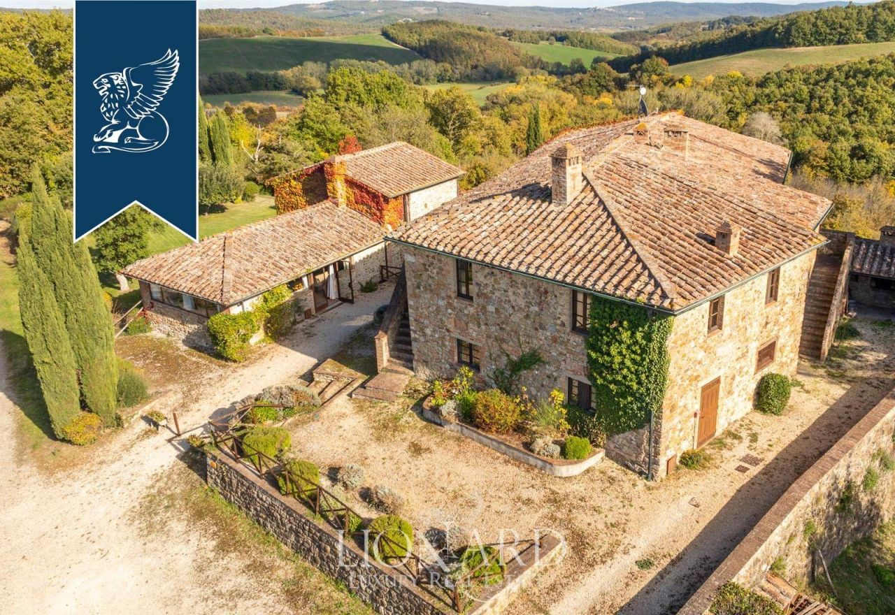 Farm in Siena, Italy, 900 m² - picture 7