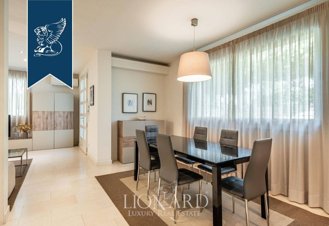 Villa en Forte dei Marmi, Italia, 240 m² - imagen 8