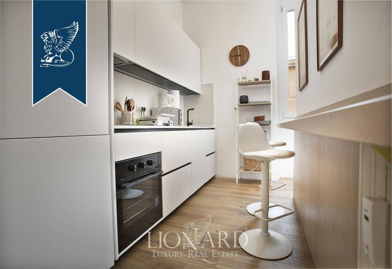 Apartment in Rome, Italy, 100 m² - picture 8