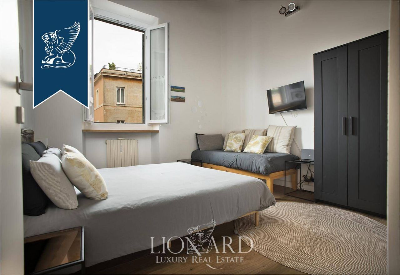 Apartment in Rome, Italy, 100 m² - picture 9