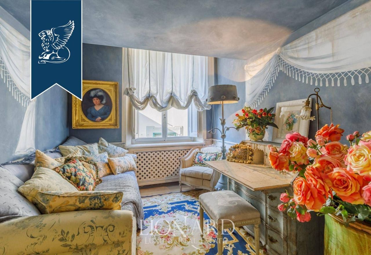 Apartment in Florence, Italy, 168 m² - picture 10