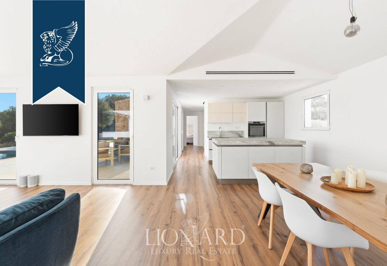 Villa in Olbia, Italien, 300 m² - Foto 12