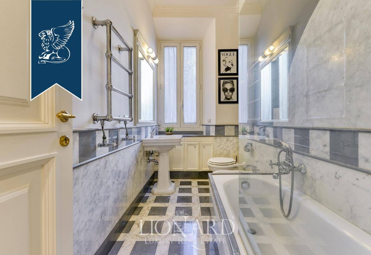 Apartment in Rome, Italy, 170 m² - picture 12