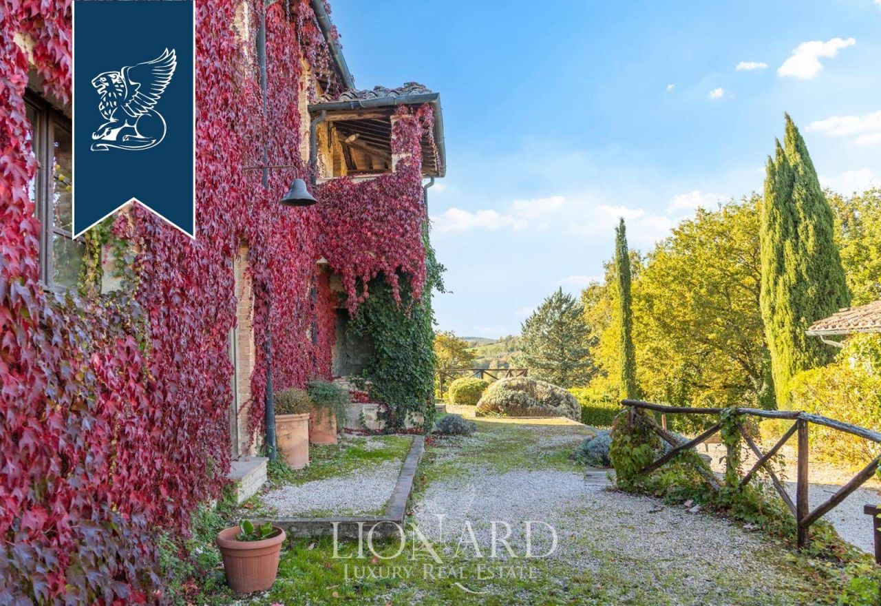 Farm in Siena, Italy, 900 m² - picture 13