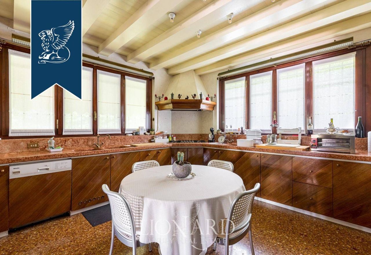 Villa in Vicenza, Italien, 1 050 m² - Foto 13