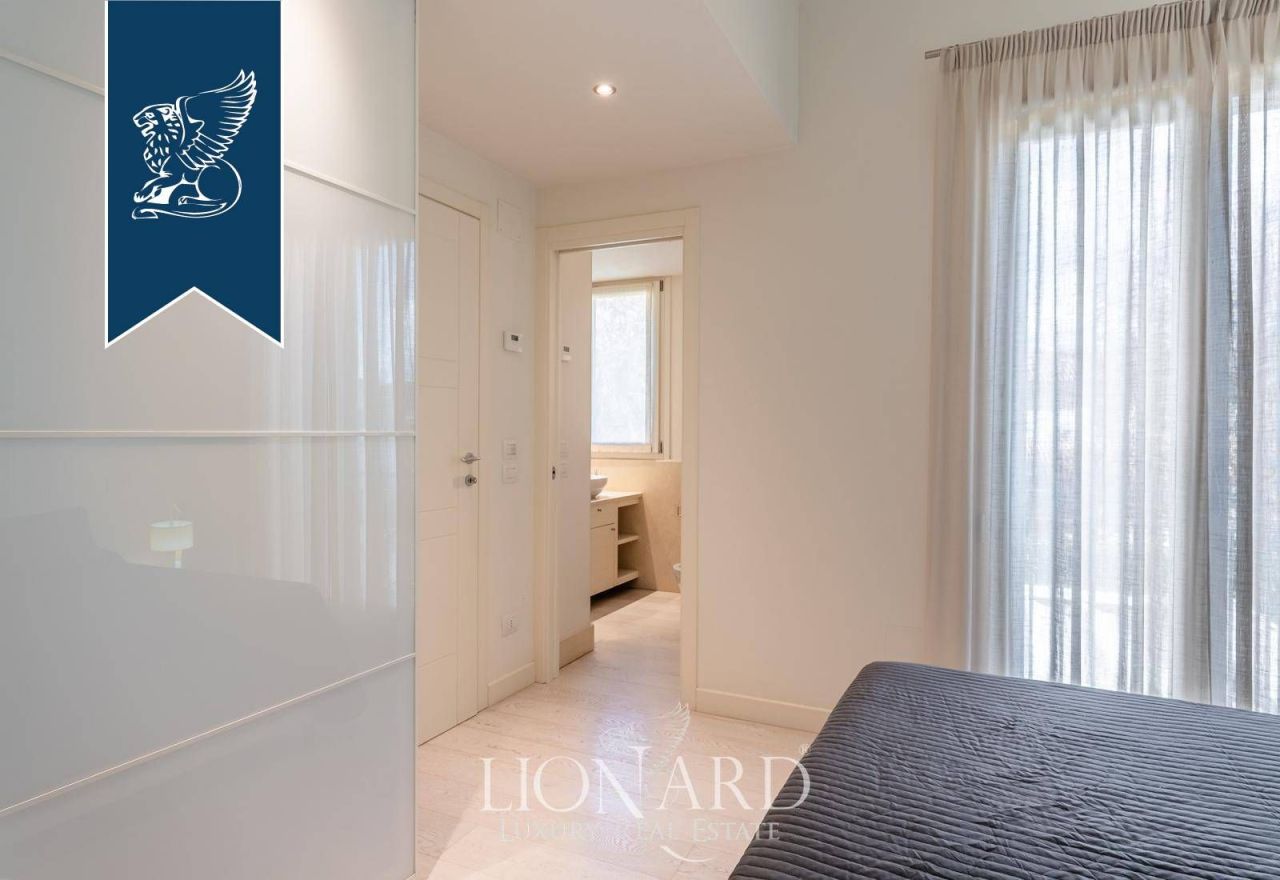 Villa en Forte dei Marmi, Italia, 240 m² - imagen 13