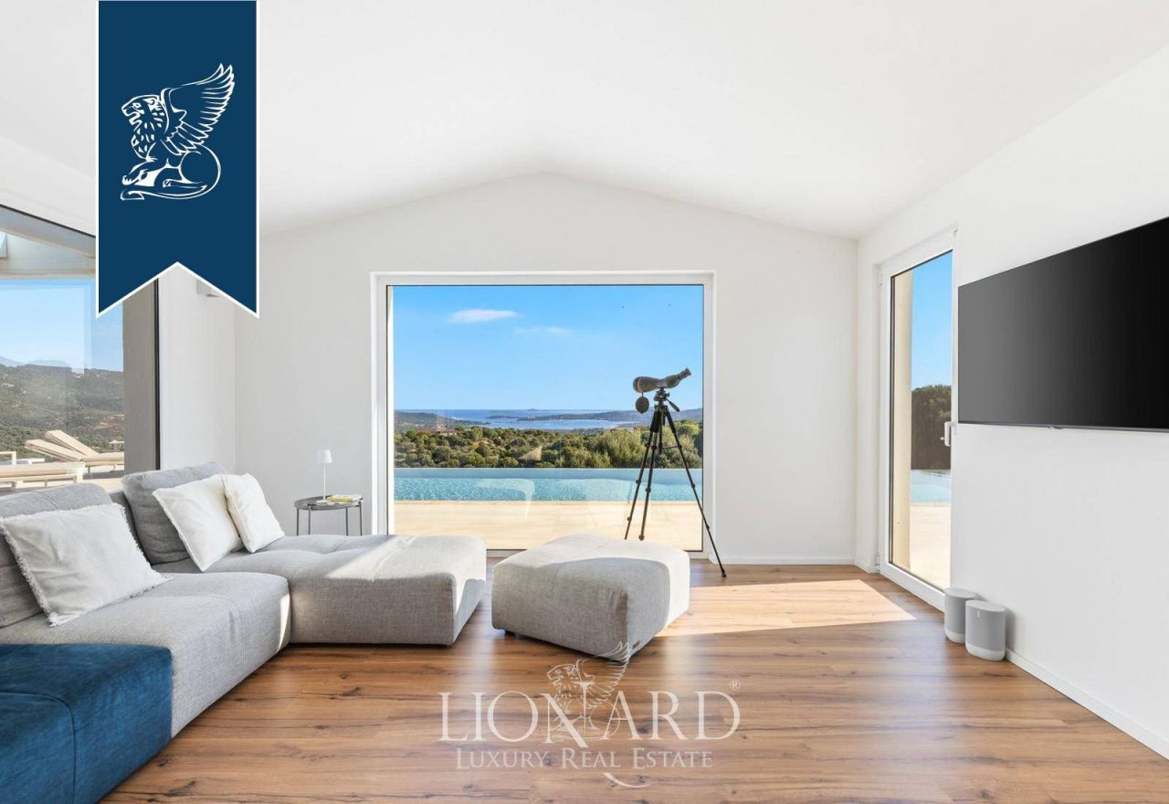 Villa in Olbia, Italien, 300 m² - Foto 15