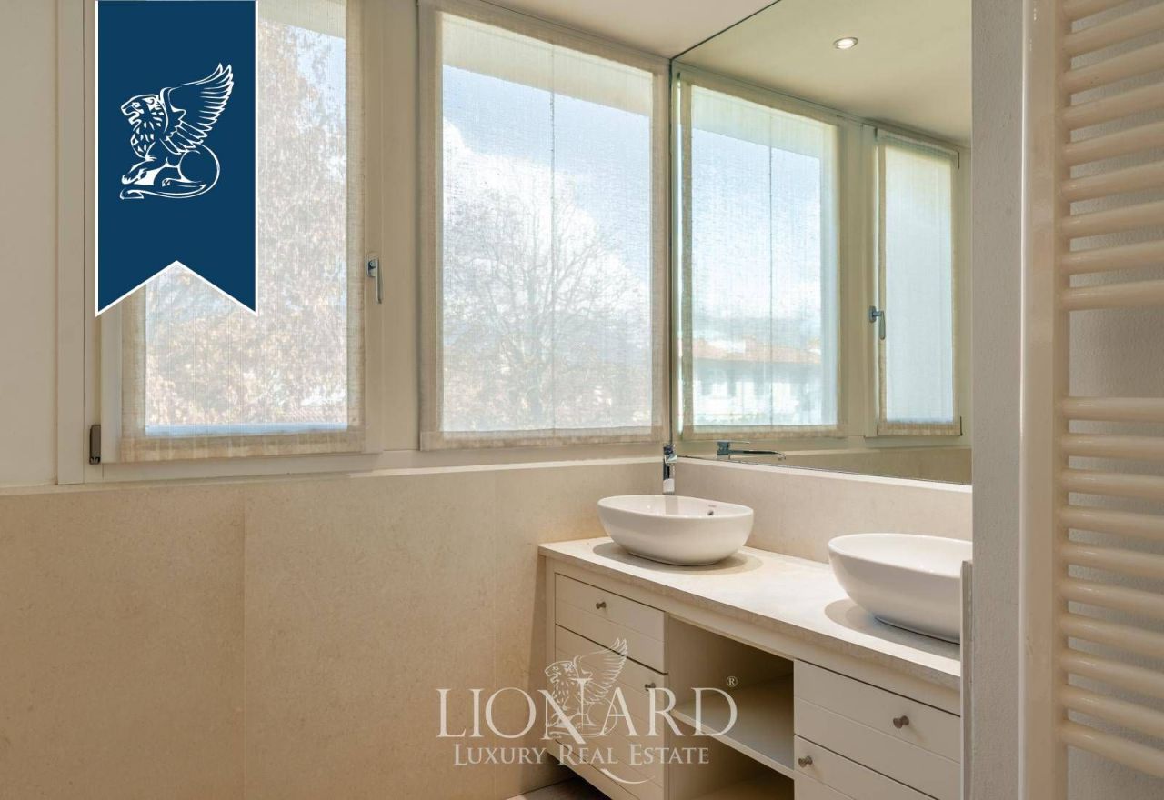 Villa en Forte dei Marmi, Italia, 240 m² - imagen 16