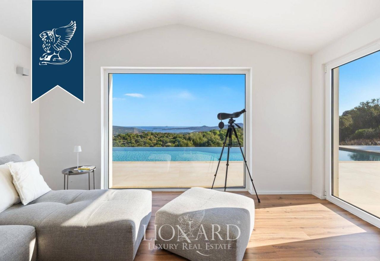 Villa in Olbia, Italien, 300 m² - Foto 16