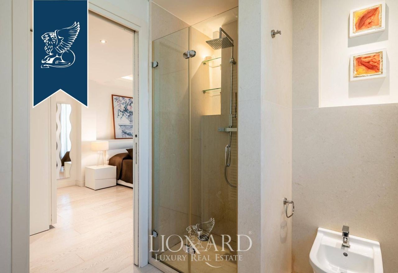 Villa en Forte dei Marmi, Italia, 240 m² - imagen 17