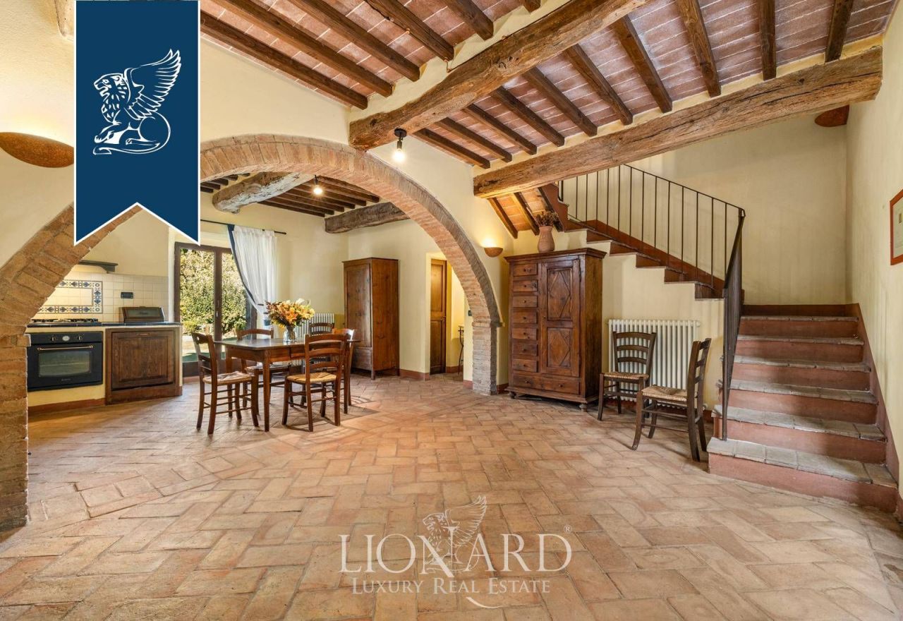 Farm in Siena, Italy, 900 m² - picture 18