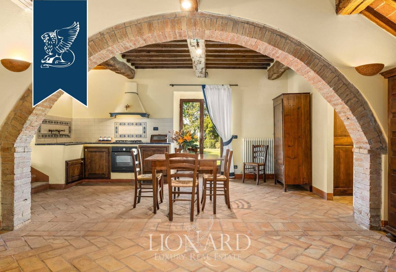 Farm in Siena, Italy, 900 m² - picture 19