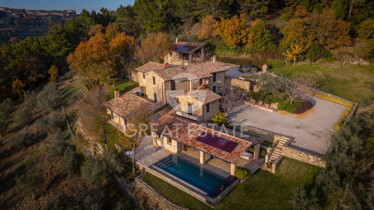 House in Cannara, Italy, 465.05 m² - picture 7