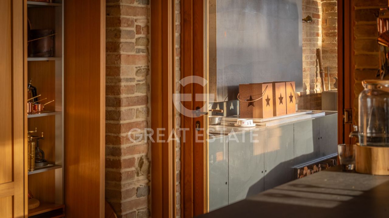 House in Cannara, Italy, 465.05 m² - picture 17