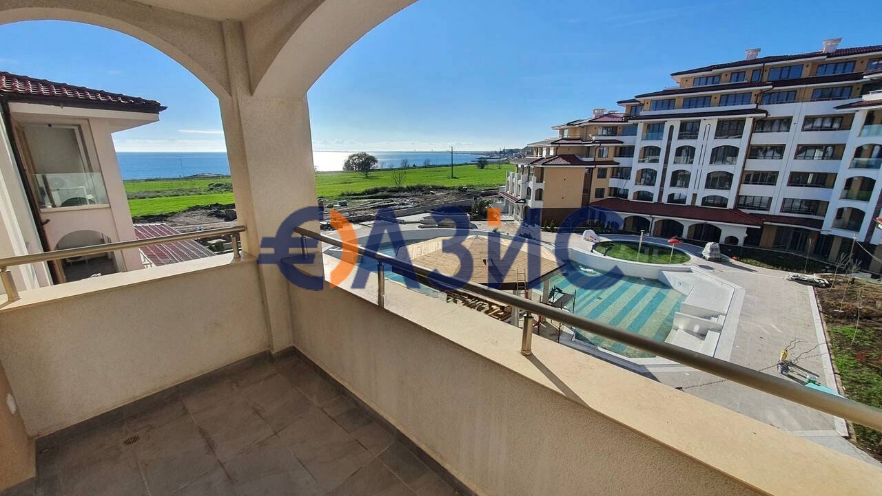 Appartement à Aheloy, Bulgarie, 76.6 m² - image 1