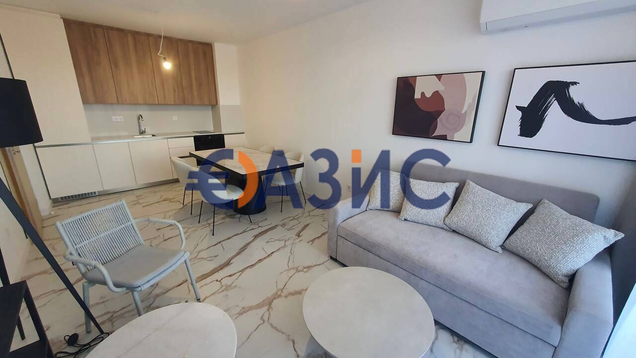 Apartment in Aheloy, Bulgaria, 85.9 m² - picture 2