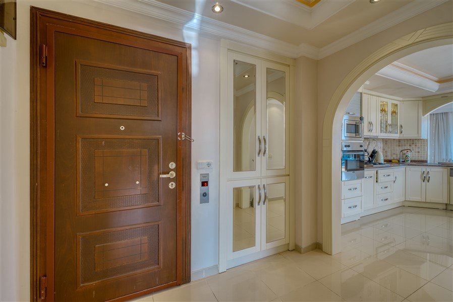 Flat in Alanya, Turkey, 125 m² - picture 3