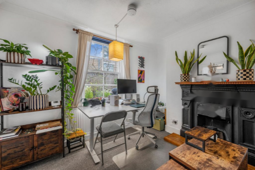 Flat in London, United Kingdom, 35 m² - picture 1