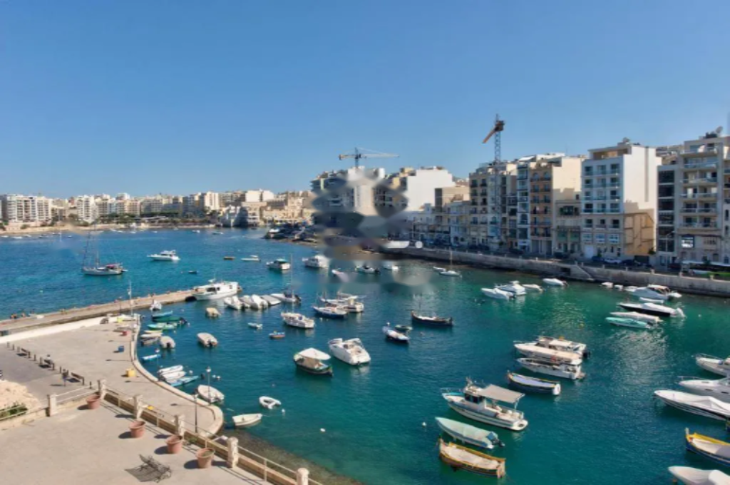 Flat in Sliema, Malta, 100 m² - picture 1