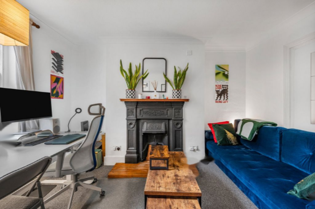 Flat in London, United Kingdom, 35 m² - picture 2